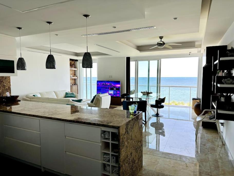 Punta Me Luxury Front Amara
