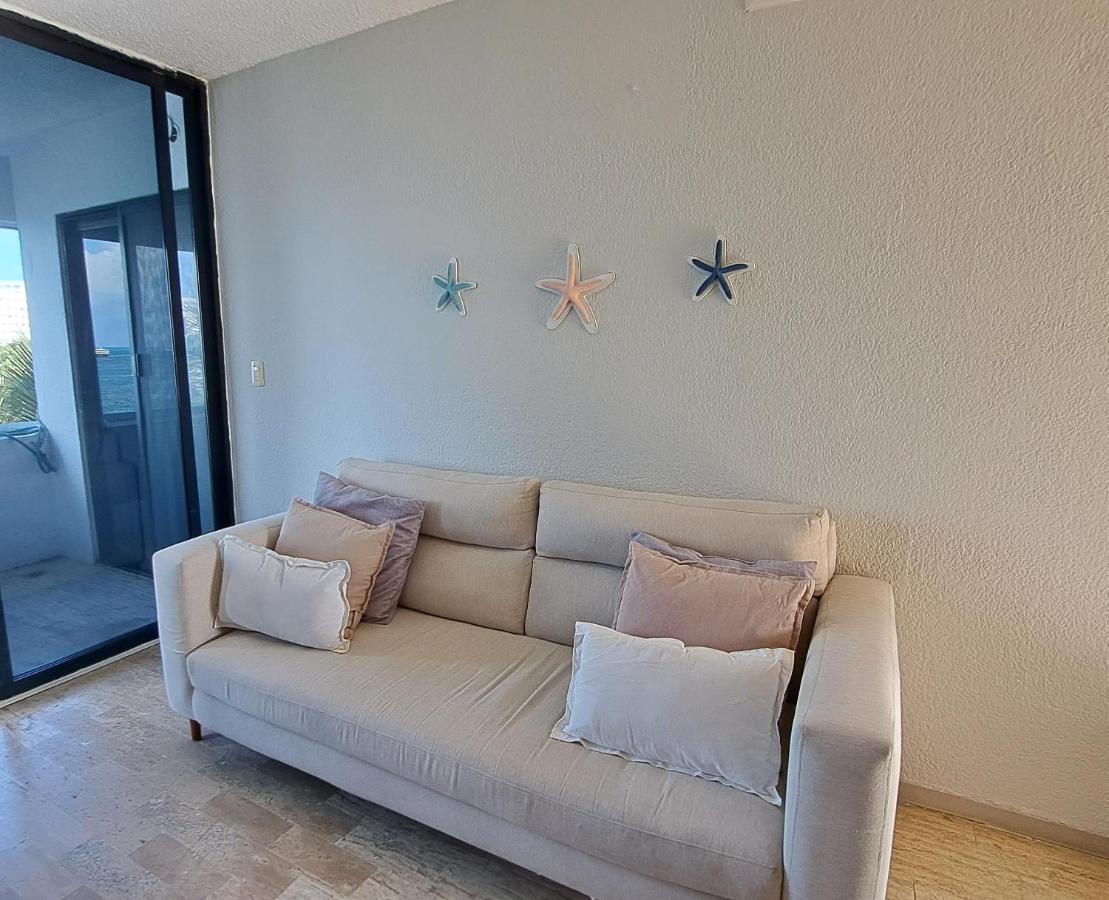 Beachfront 417 Cancun