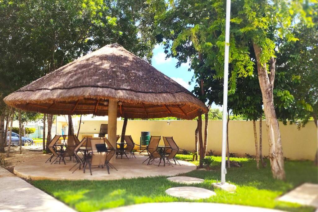 Depa Colibri Cancun, A/a Y Wi-fi, En Planta Baja. *