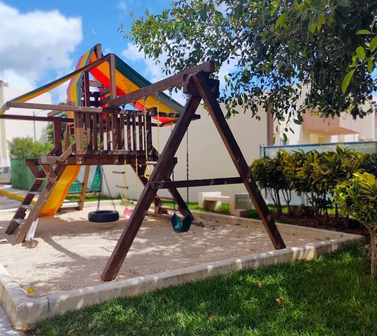 Depa Colibri Cancun, A/a Y Wi-fi, En Planta Baja. Apartamento Cancún