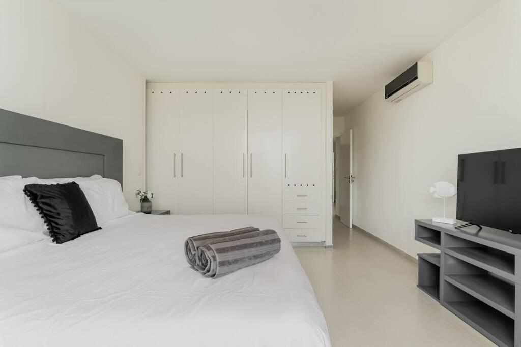 Seacost Beachfront 2bdr With Pool By Casa Paraiso Cancún