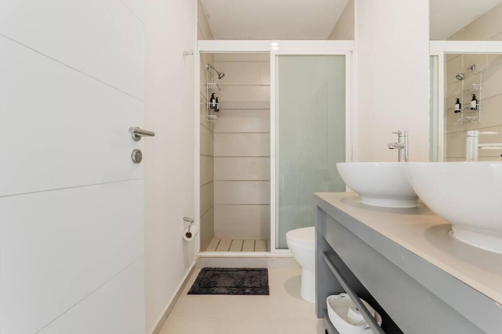 Apartamento Seacost Beachfront 2bdr With Pool By Casa Paraiso