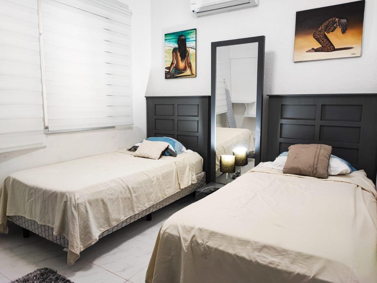 Moderno Y Elegante Departamento Totalmente Equipado En * Cancún