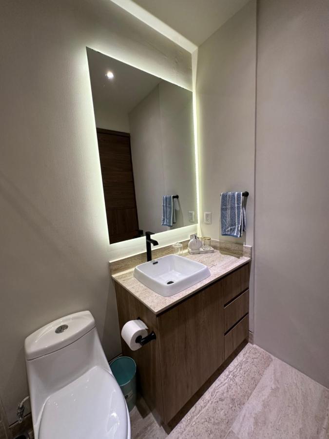 Lujoso Apartamento, Nuevo! *