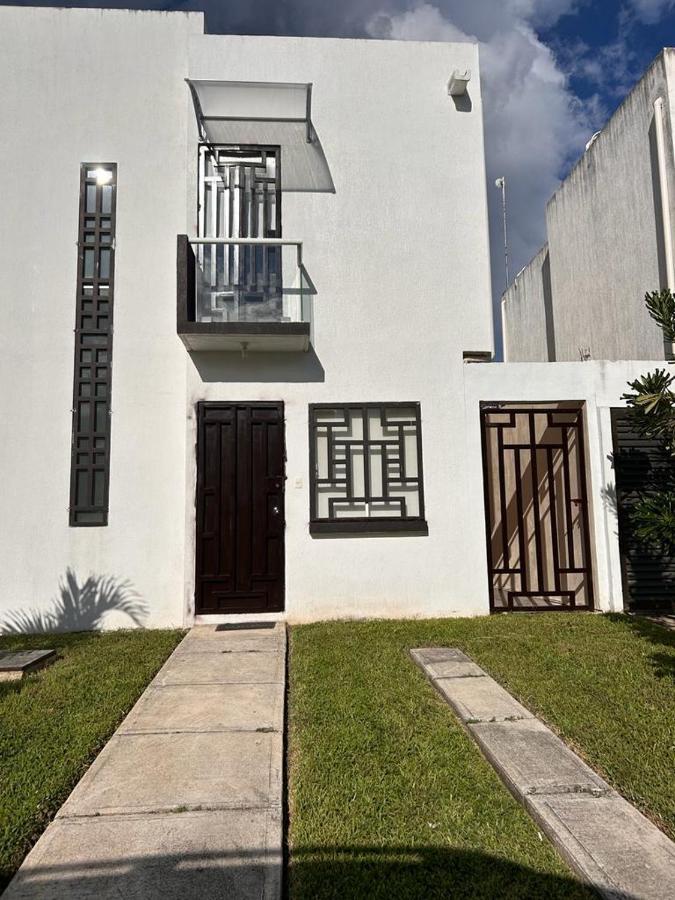 Сasa de vacaciones Casa En Real De Quintas Iii