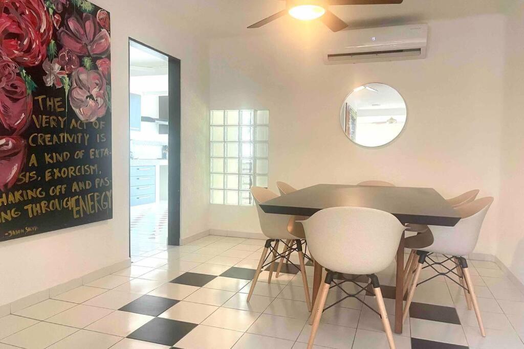 Deco 6 Downtown 3 Bed *