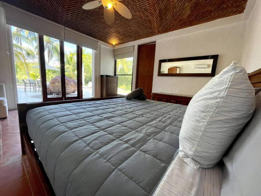 5br Waterfont Private With Pool & Gardens By Solmar Cancún
