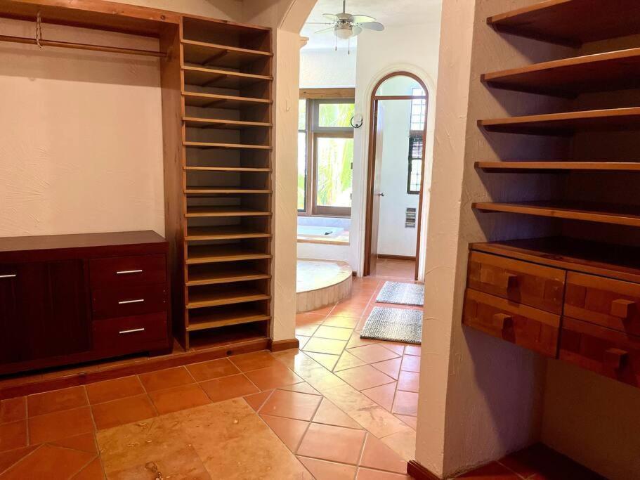 Villa 5br Waterfont Private With Pool & Gardens By Solmar Cancún