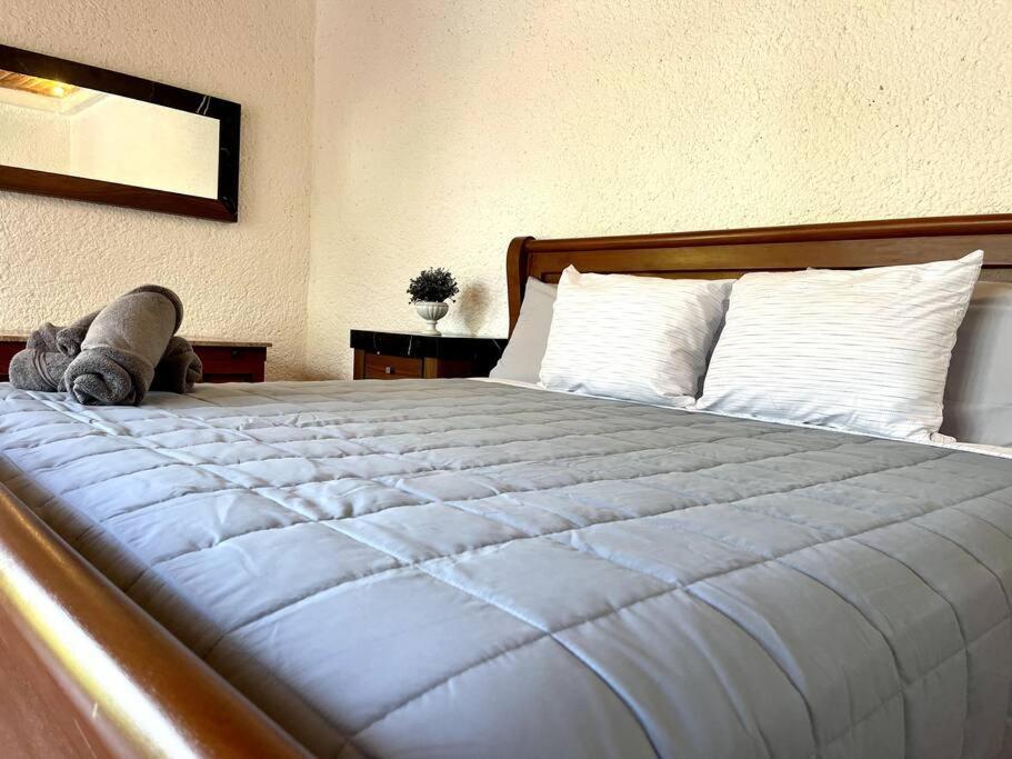 5br Waterfont Private With Pool & Gardens By Solmar * Cancún