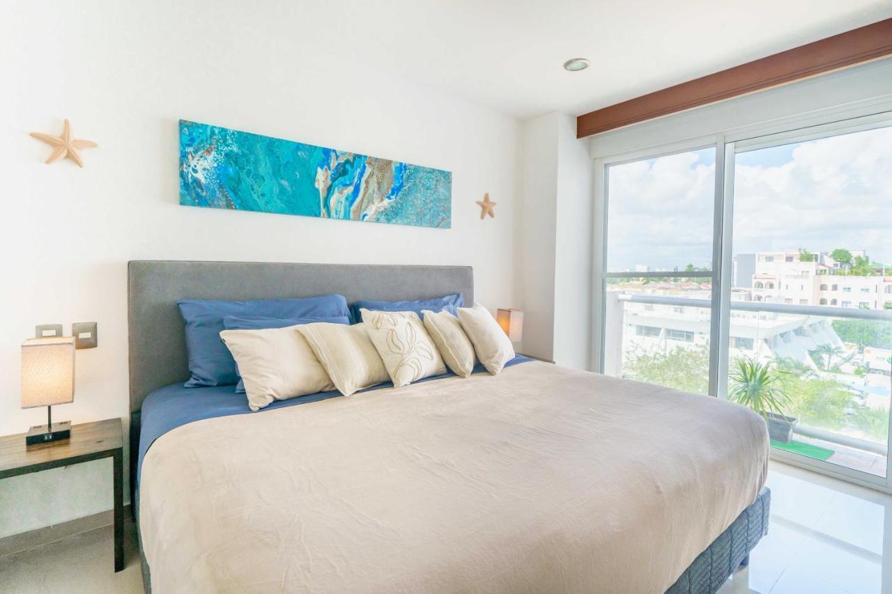 Stylish Three-bedroom W/pool Apartamento