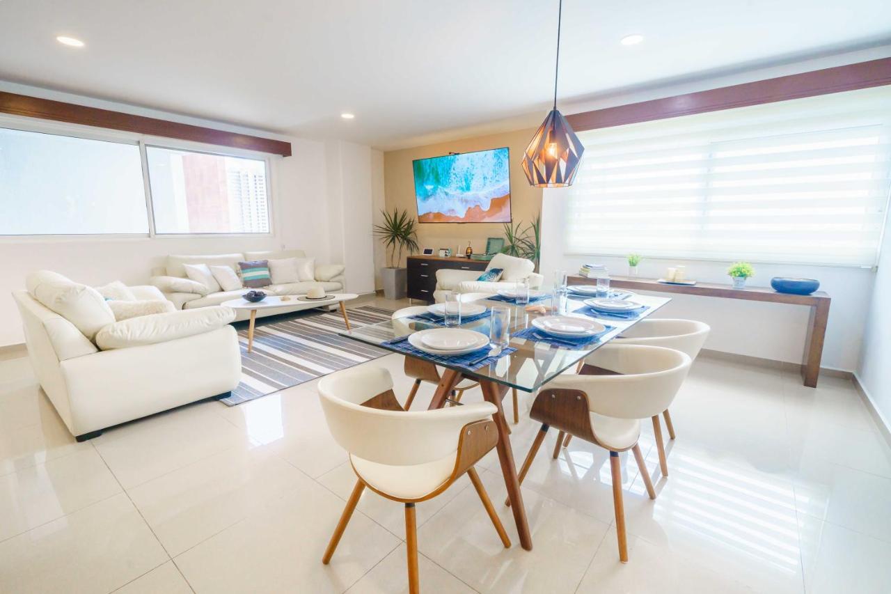 Stylish Three-bedroom W/pool Cancún