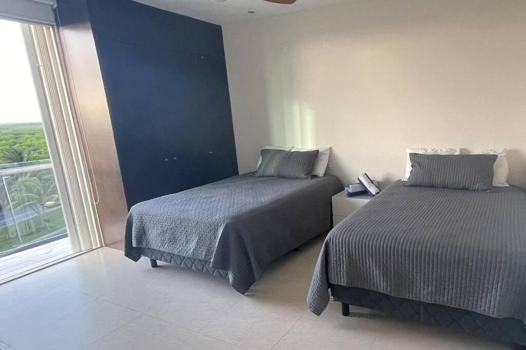 Peninsula Luxury With Ocean Front And Espectacular Views - No Pets Cancún