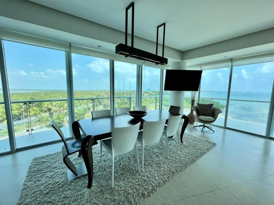 Peninsula Luxury With Ocean Front And Espectacular Views - No Pets *