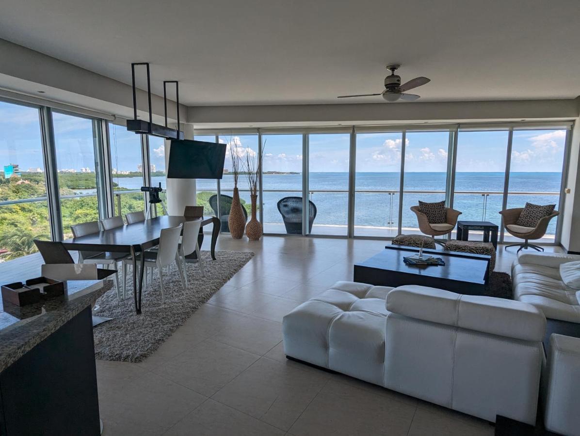 Peninsula Luxury With Ocean Front And Espectacular Views - No Pets Apartamento Cancún