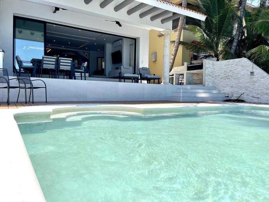 6br Modern Oceanfront With Infinity Pool By Solmar Holiday home Cancun