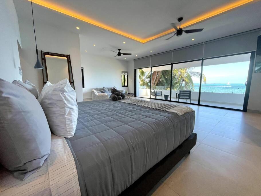 Holiday home 6br Modern Oceanfront With Infinity Pool By Solmar *
