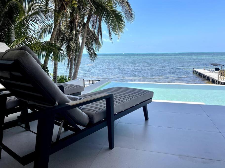 Holiday home 6br Modern Oceanfront With Infinity Pool By Solmar *