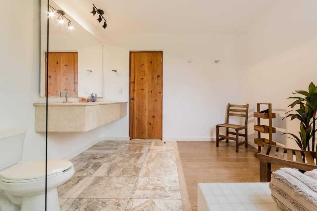 *villa Sicilia Lagoon Front By Casa Paraiso* Villa *