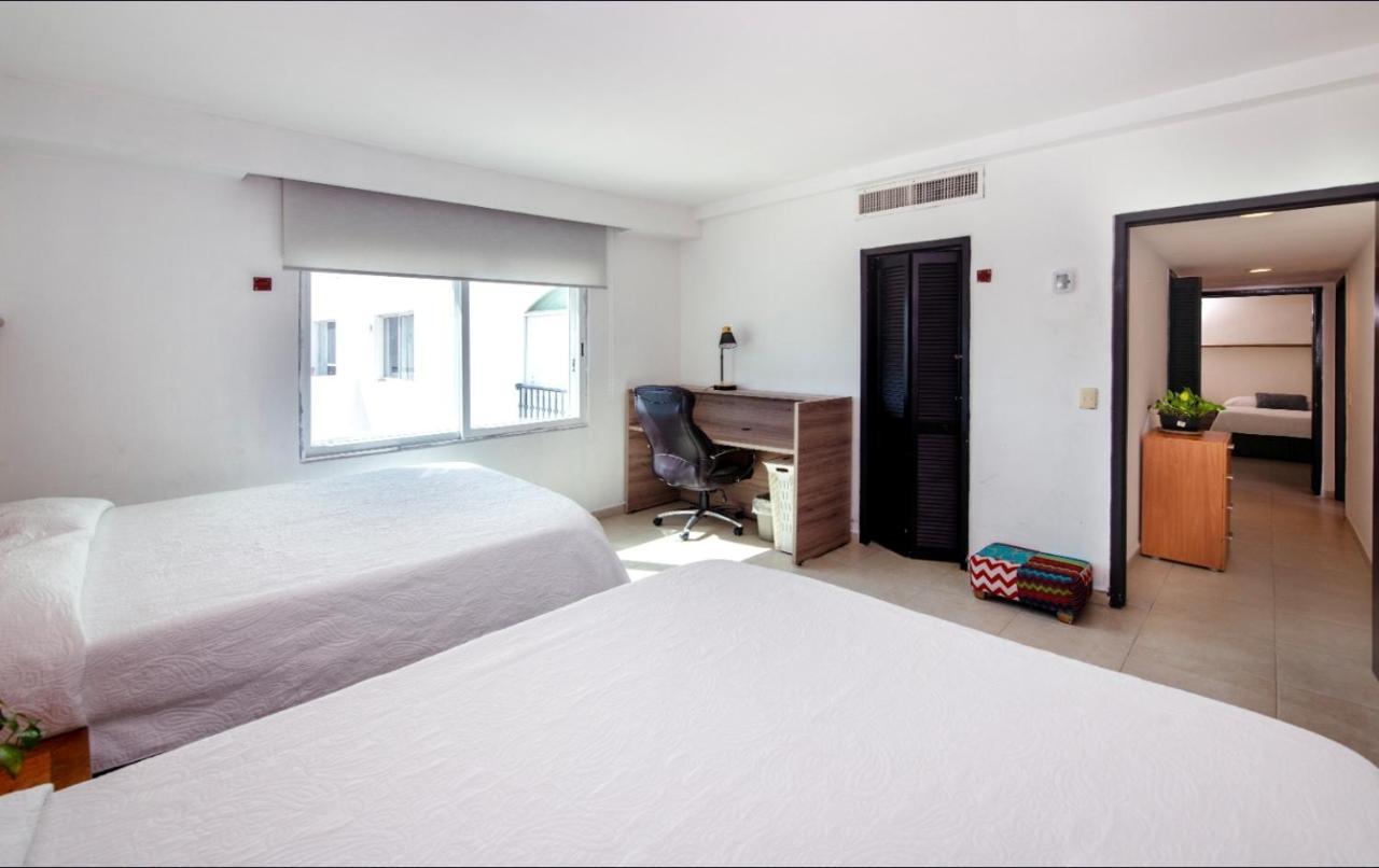 Fantastic Family On The Of Apartamento Cancún