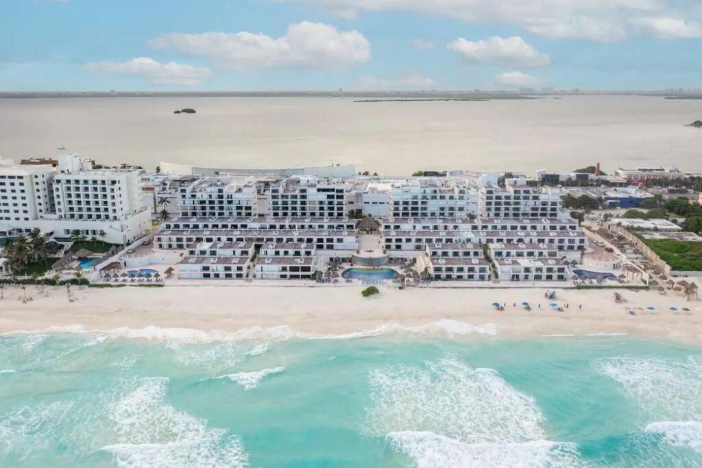 Amazing Beachfront * Cancún