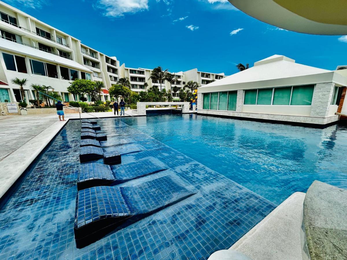 Solymar Corner Penthouse