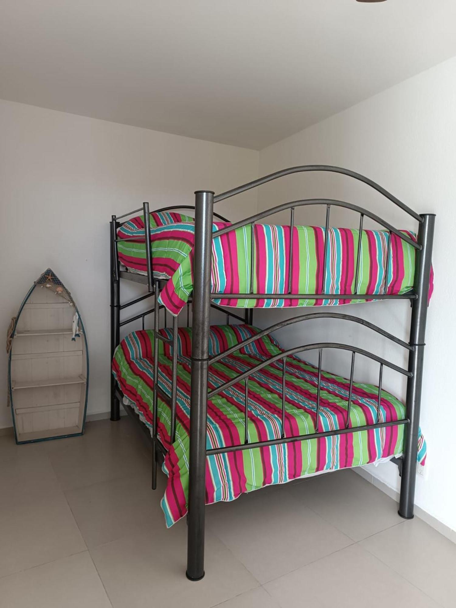 New Beachfront Luxury Apartamento Cancún