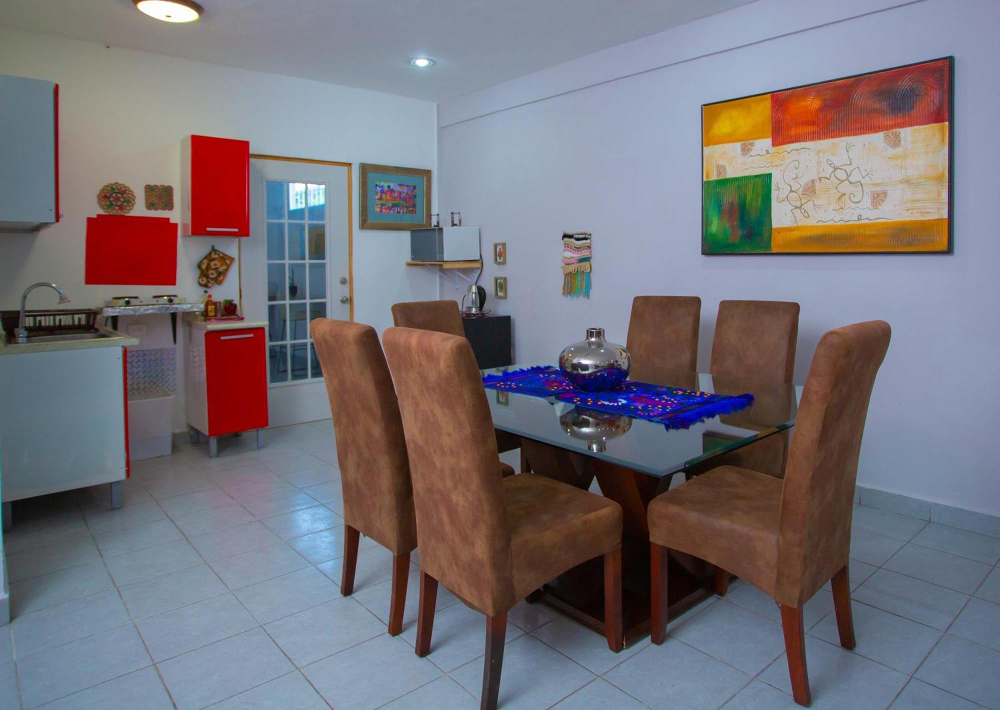 Centrico Y Comodo Departamento, Sobre Avenida Principal En Cancun. Apartment *