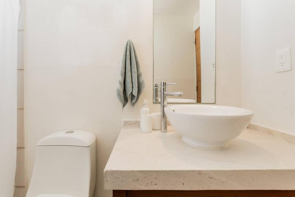*ocean Beachfront 4 Bdr With Pool By Casa Paraiso*