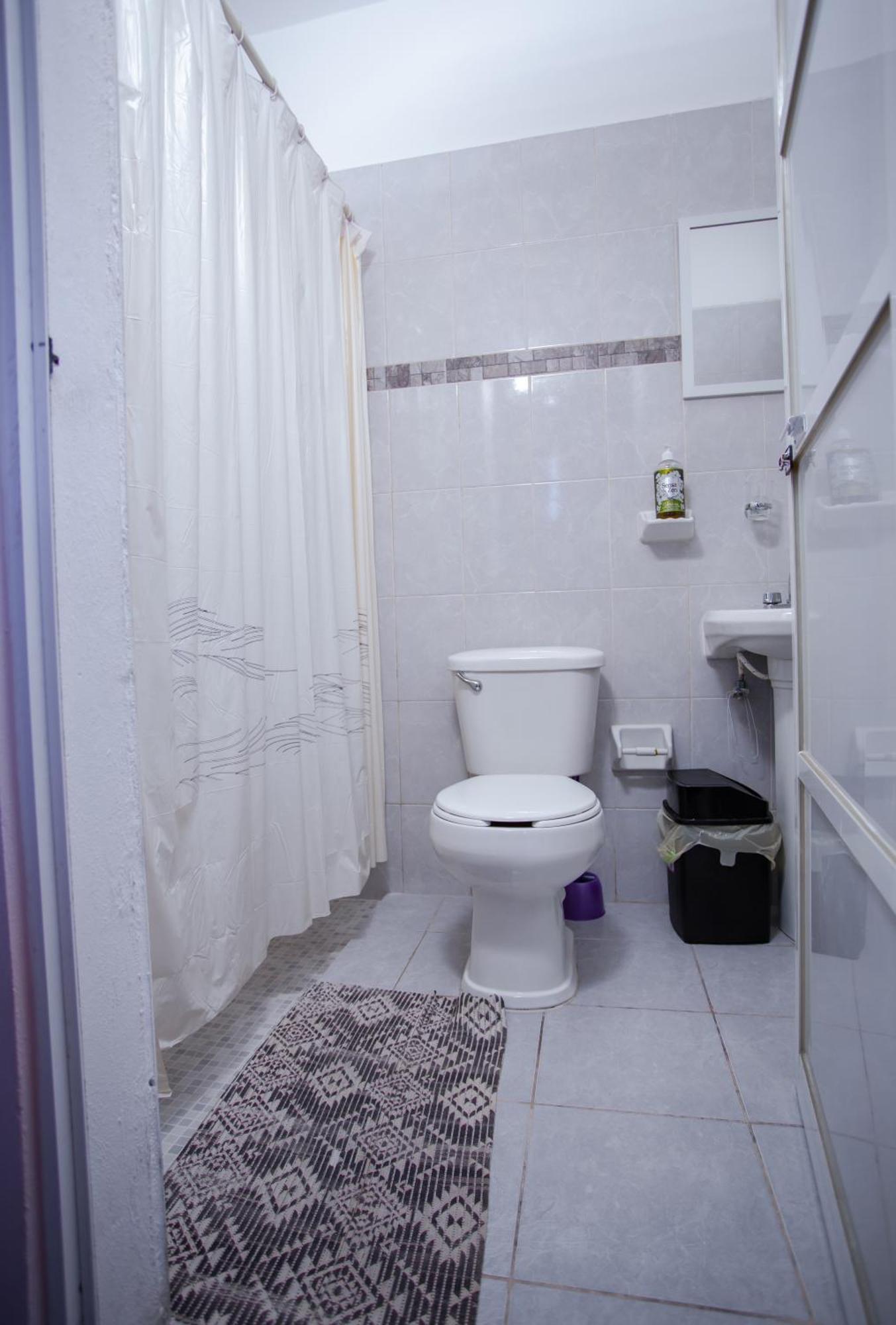 Centrico Y Comodo Departamento, Sobre Avenida Principal En Cancun. Apartment
