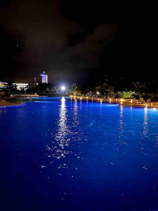 Luxury Beachfront Amara Apartamento