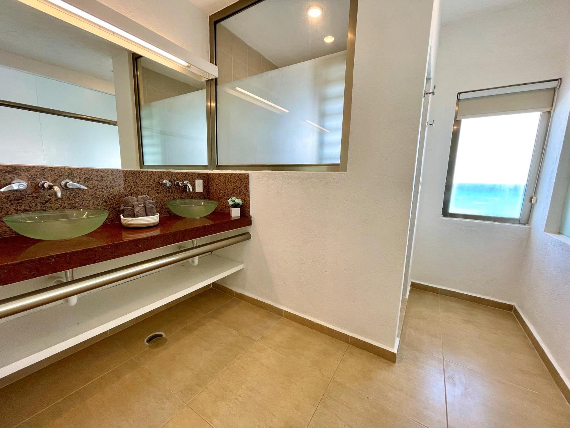 Сasa de vacaciones Beachfront With Pool & Stunning Views Cancún