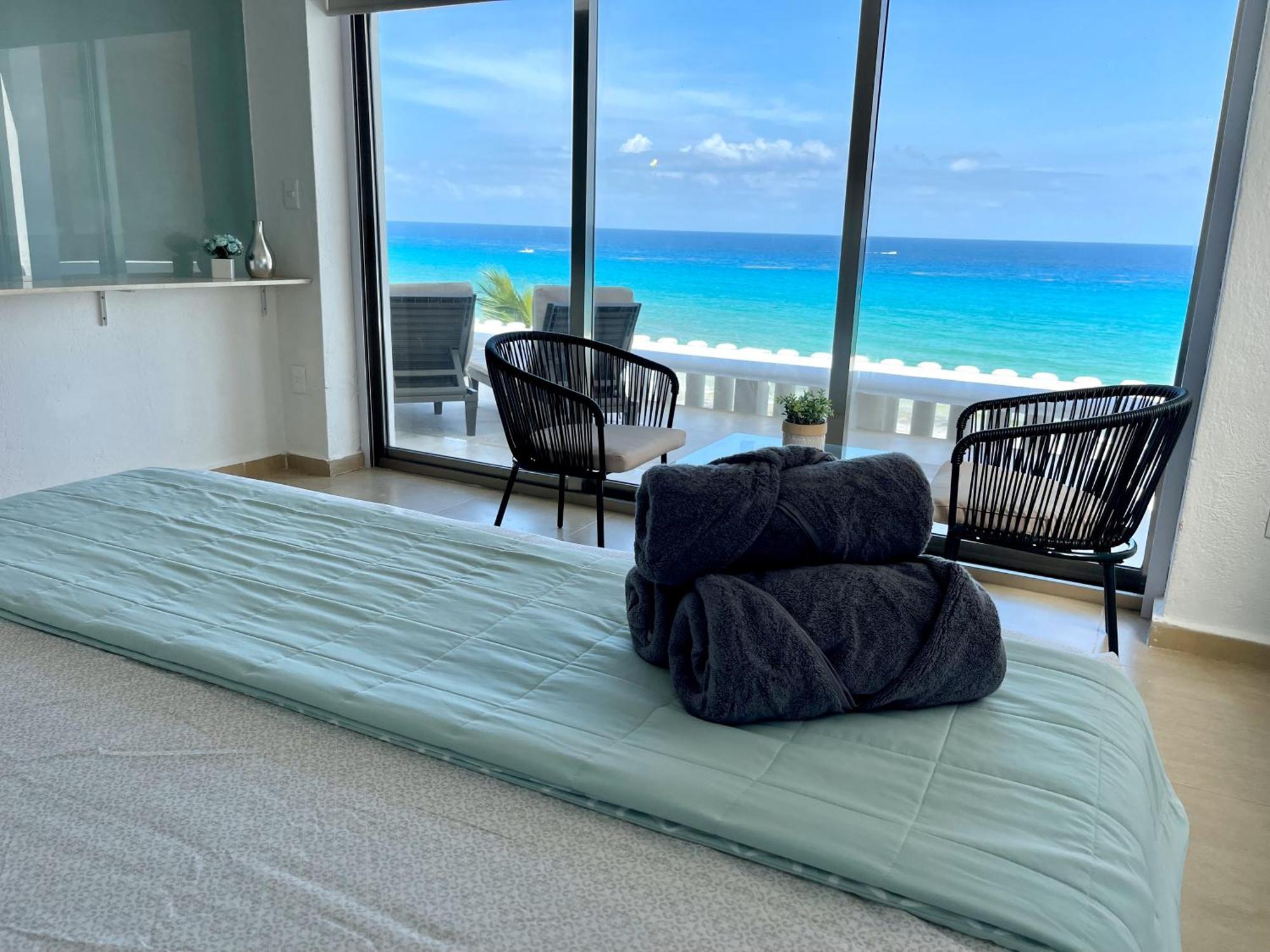 Сasa de vacaciones Beachfront With Pool & Stunning Views *