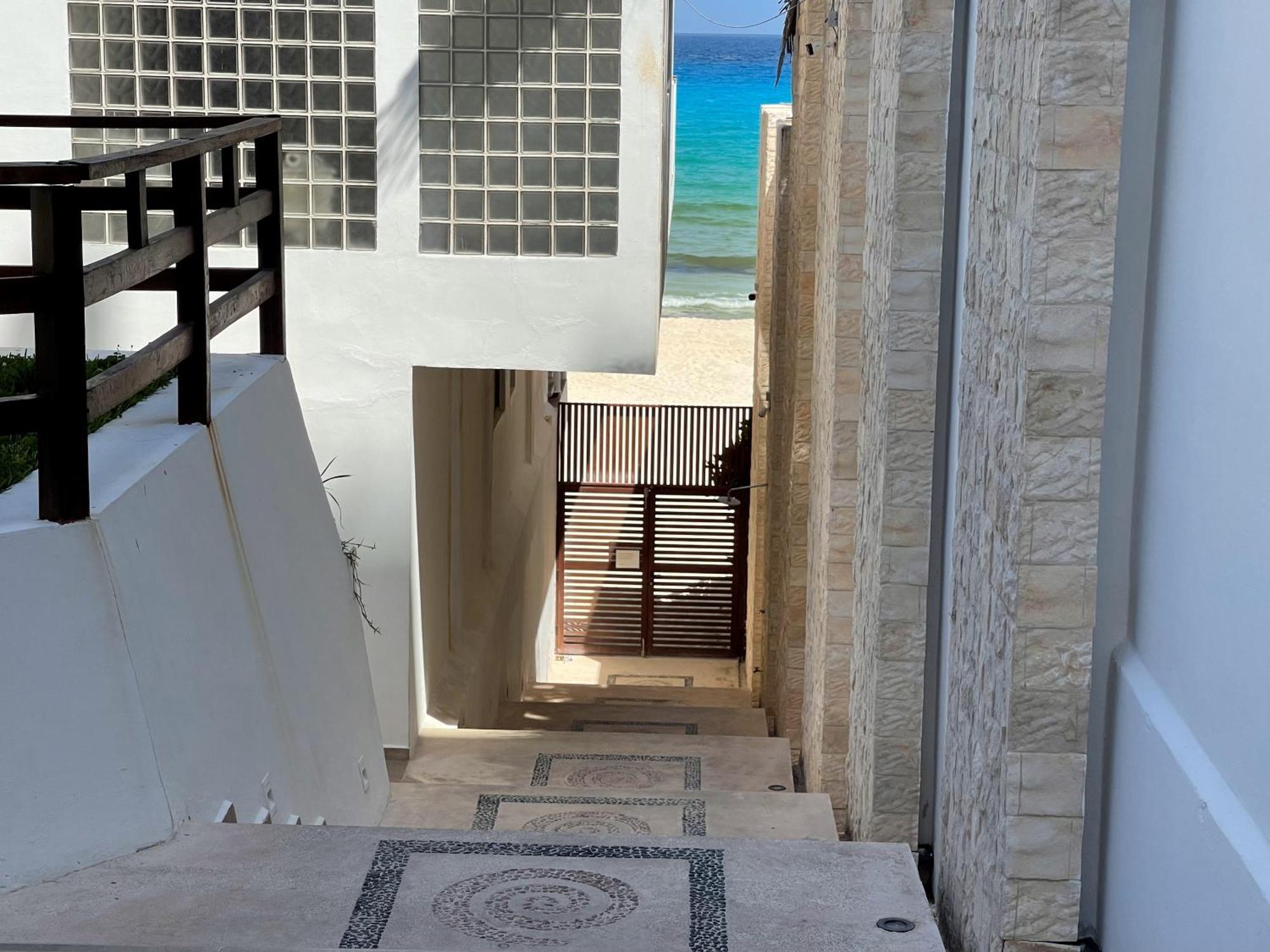 Сasa de vacaciones Beachfront With Pool & Stunning Views *