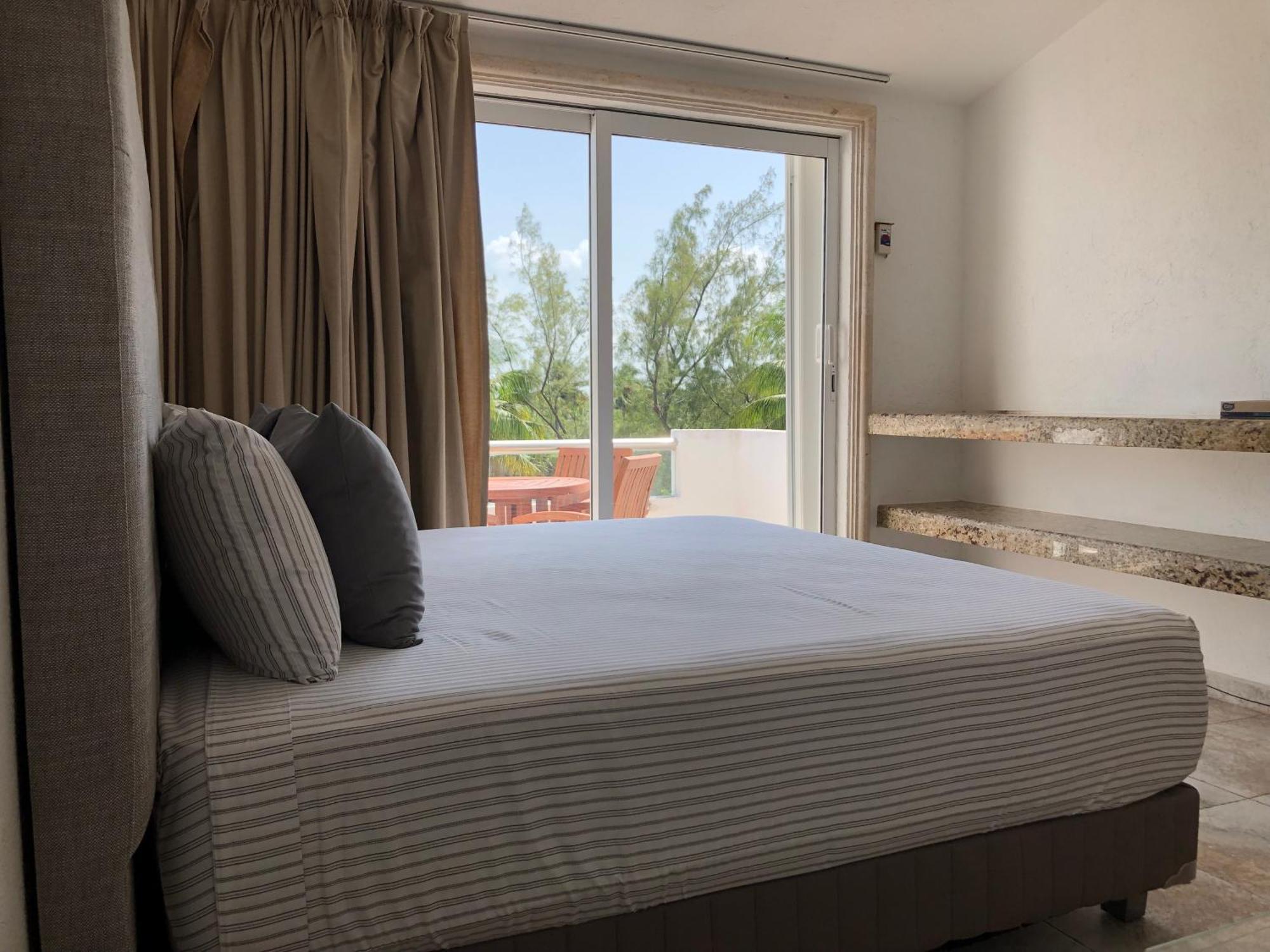 Сasa de vacaciones 4br Beachfront Beautiful House By Solmar Cancún