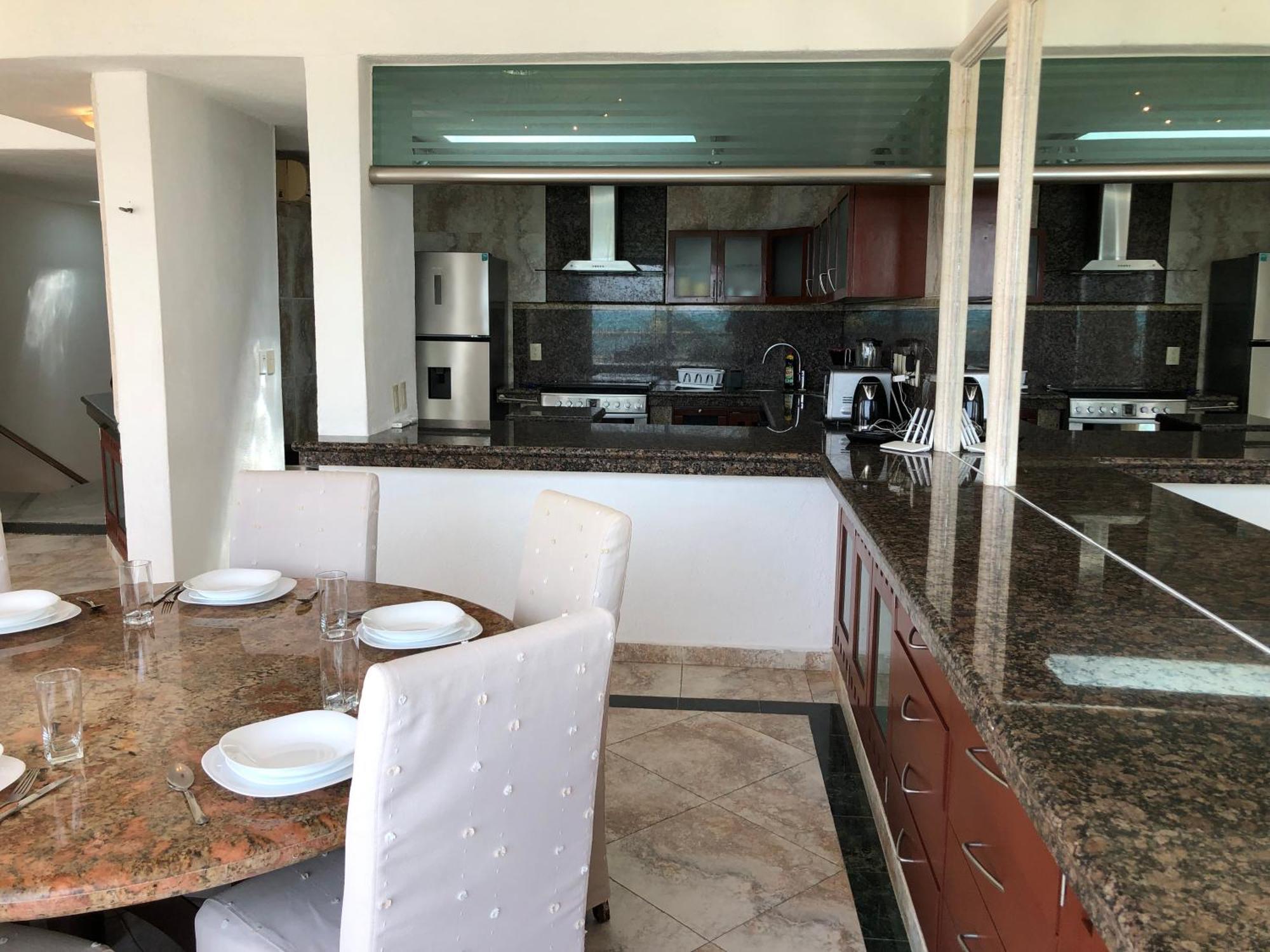4br Beachfront Beautiful House By Solmar Сasa de vacaciones