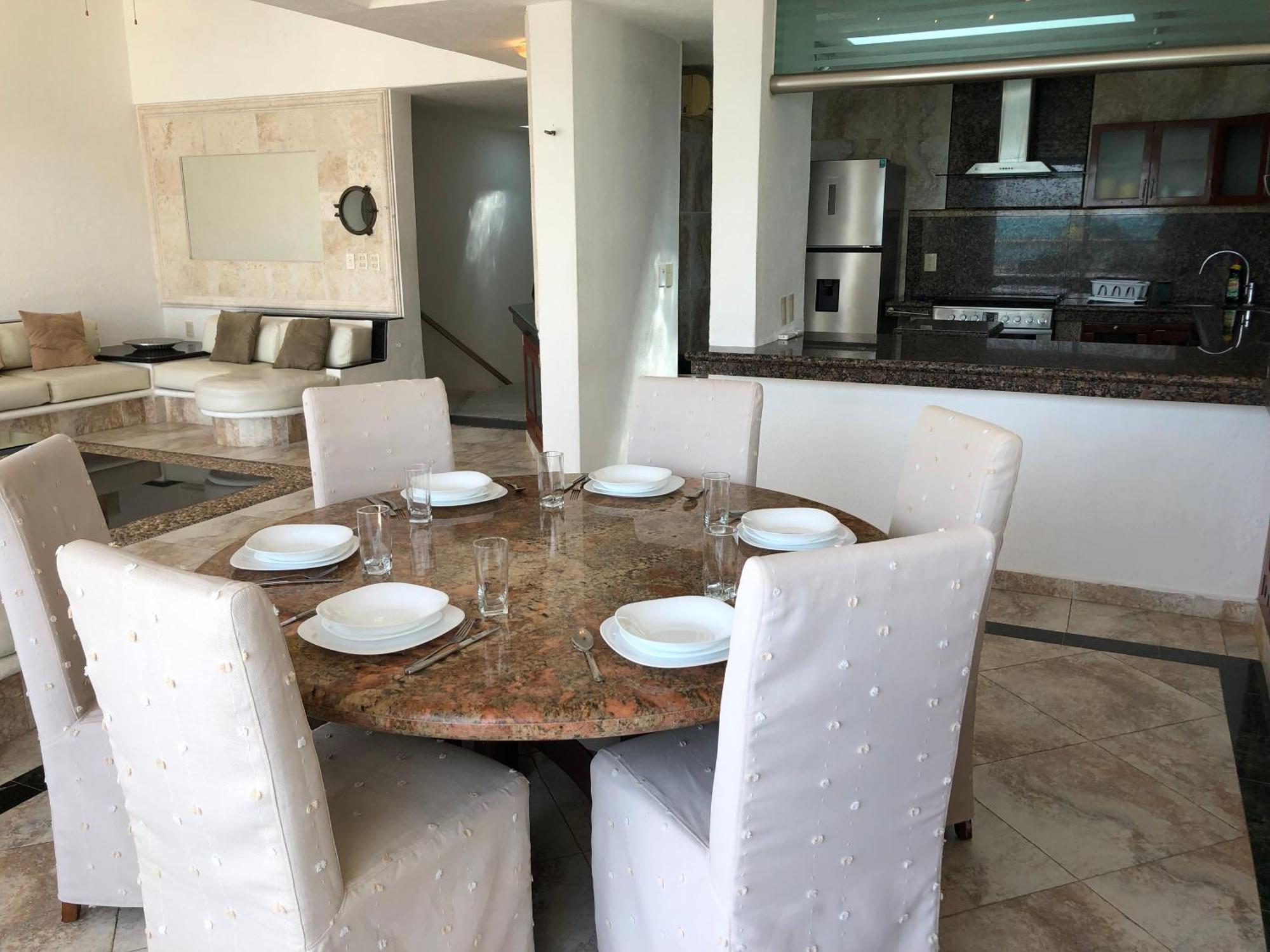 Сasa de vacaciones 4br Beachfront Beautiful House By Solmar *