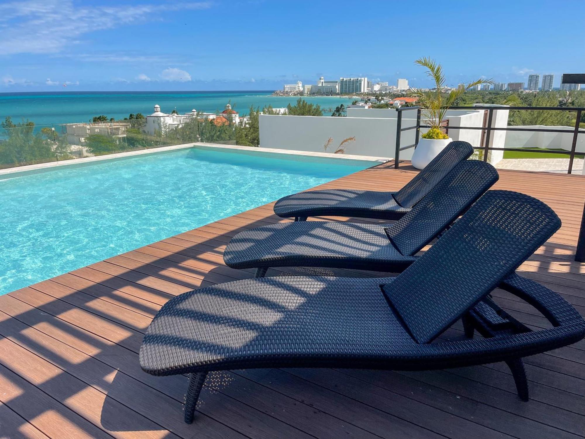 Apartamento 2br Oceanfront Luxury In The Zone Cancún