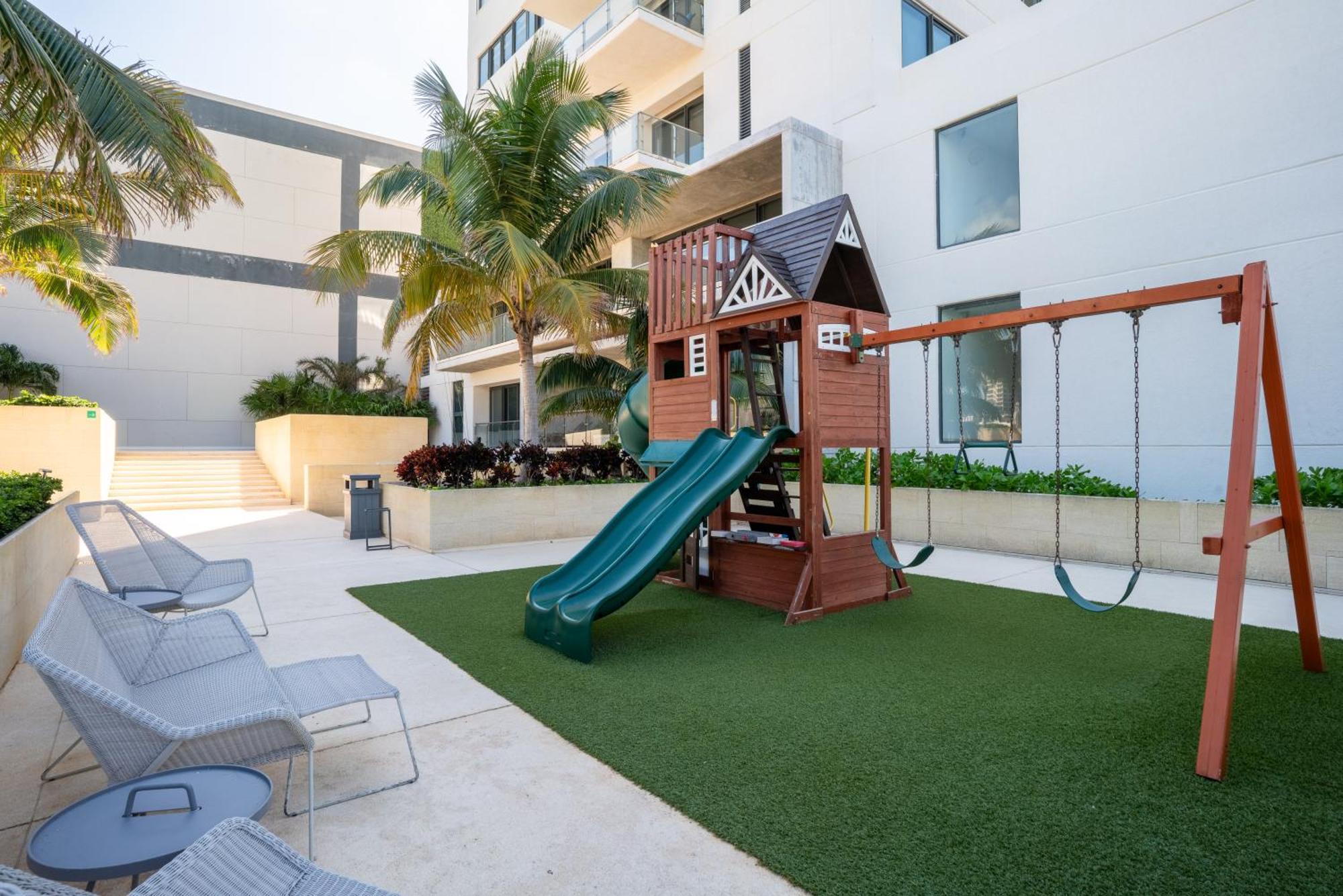 3br Luxury Oceanfront W Pool, Gym & Views Cancún