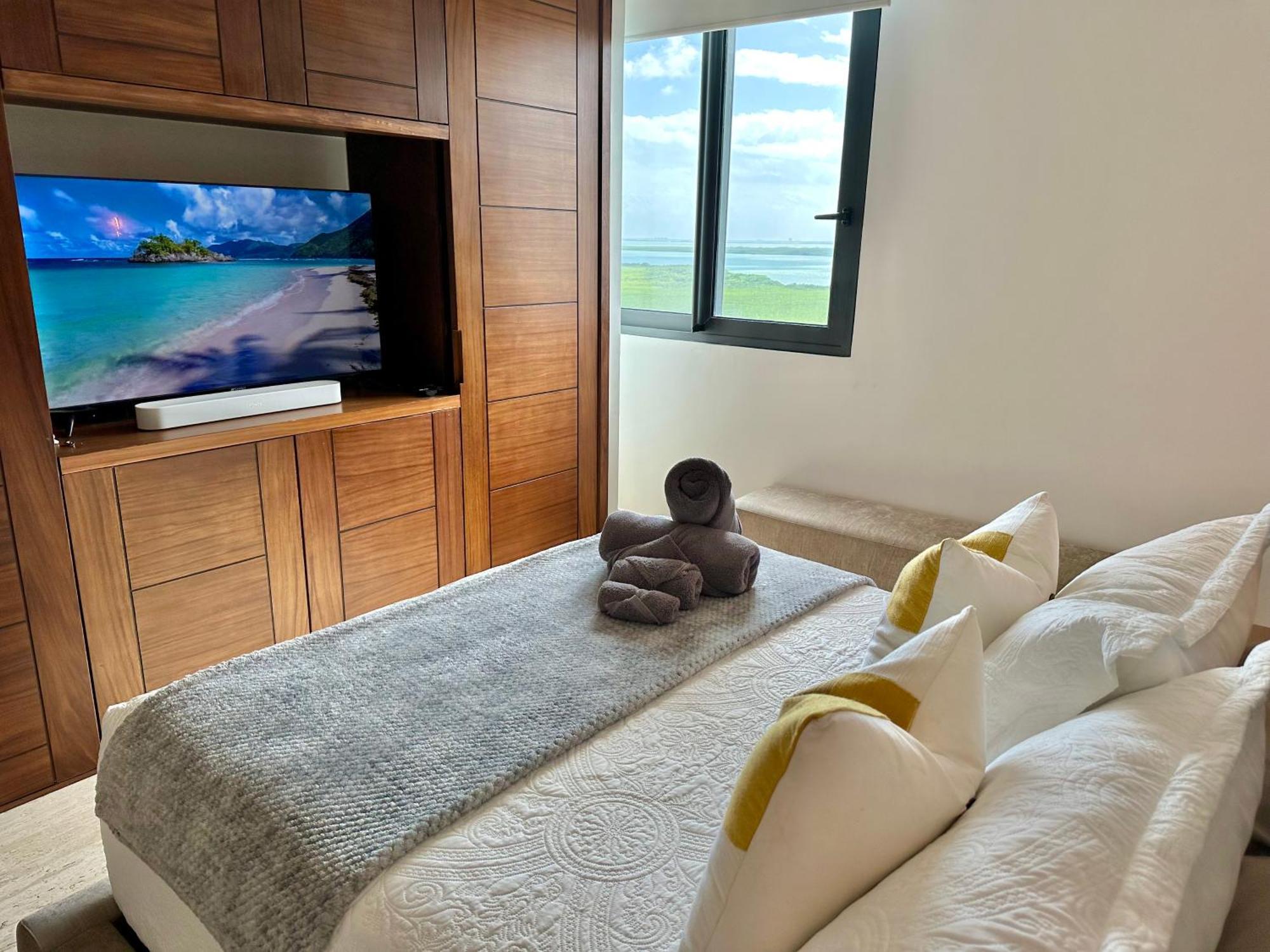 Apartamento 3br Luxury Oceanfront W Pool, Gym & Views *