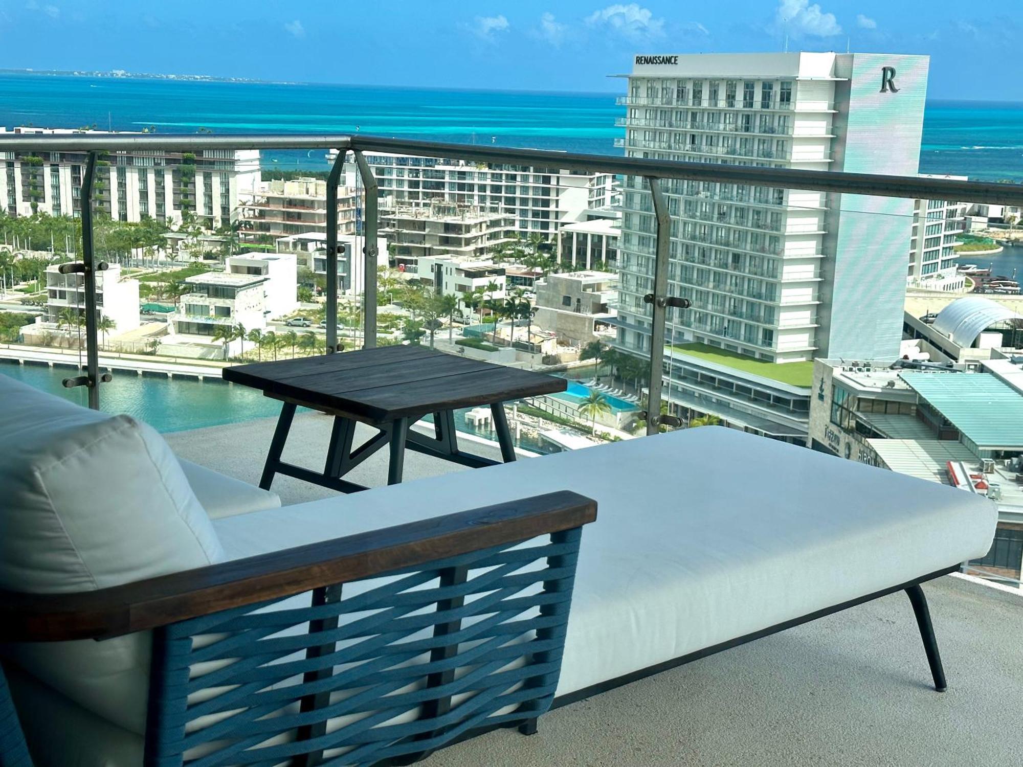 3br Luxury Oceanfront W Pool, Gym & Views * Cancún