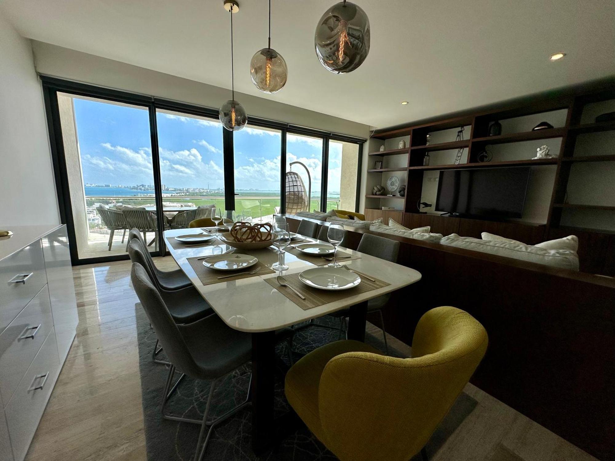 3br Luxury Oceanfront W Pool, Gym & Views Apartamento