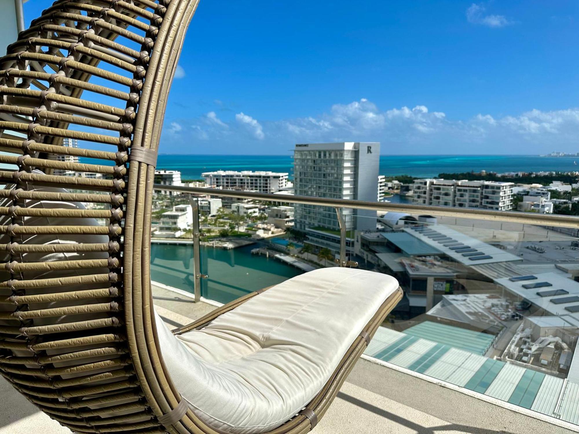 3br Luxury Oceanfront W Pool, Gym & Views Apartamento Cancún