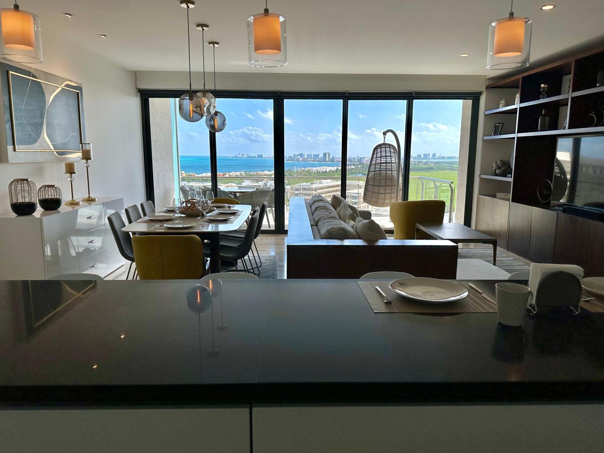 3br Luxury Oceanfront W Pool, Gym & Views Apartamento