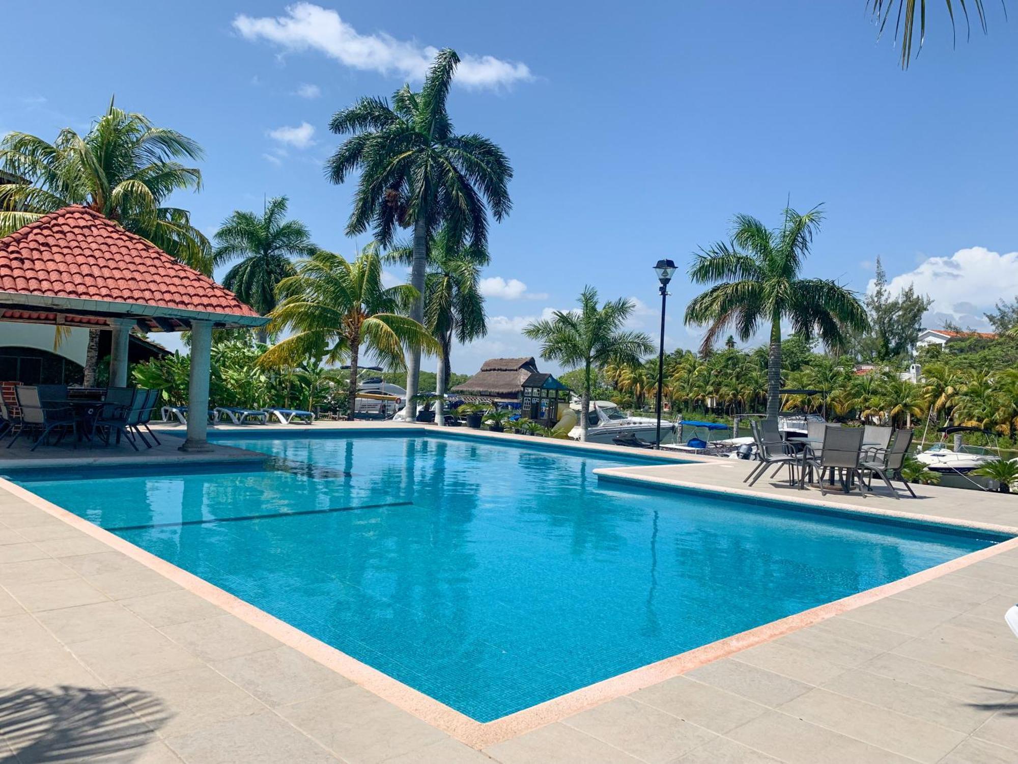 Luxury By The Lagoon Apartamento