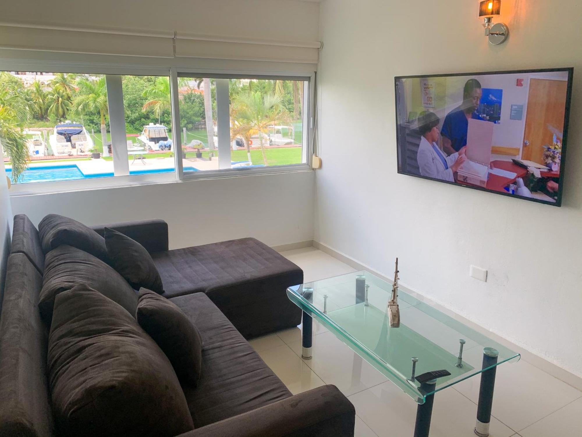 Beautiful Loft By The Lagoon! Apartamento