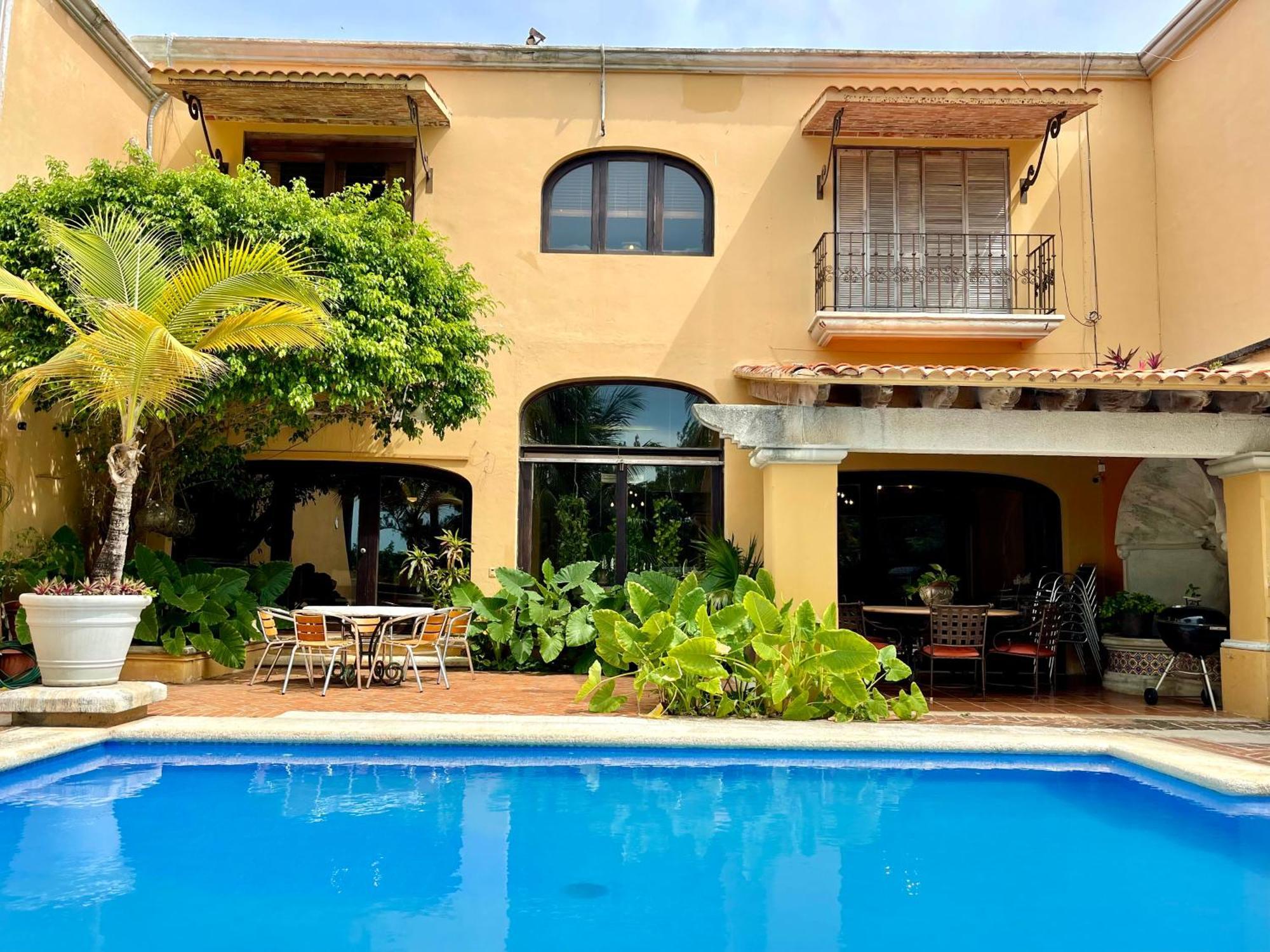 Mexican Style House In The Zone By Solmar Сasa de vacaciones *