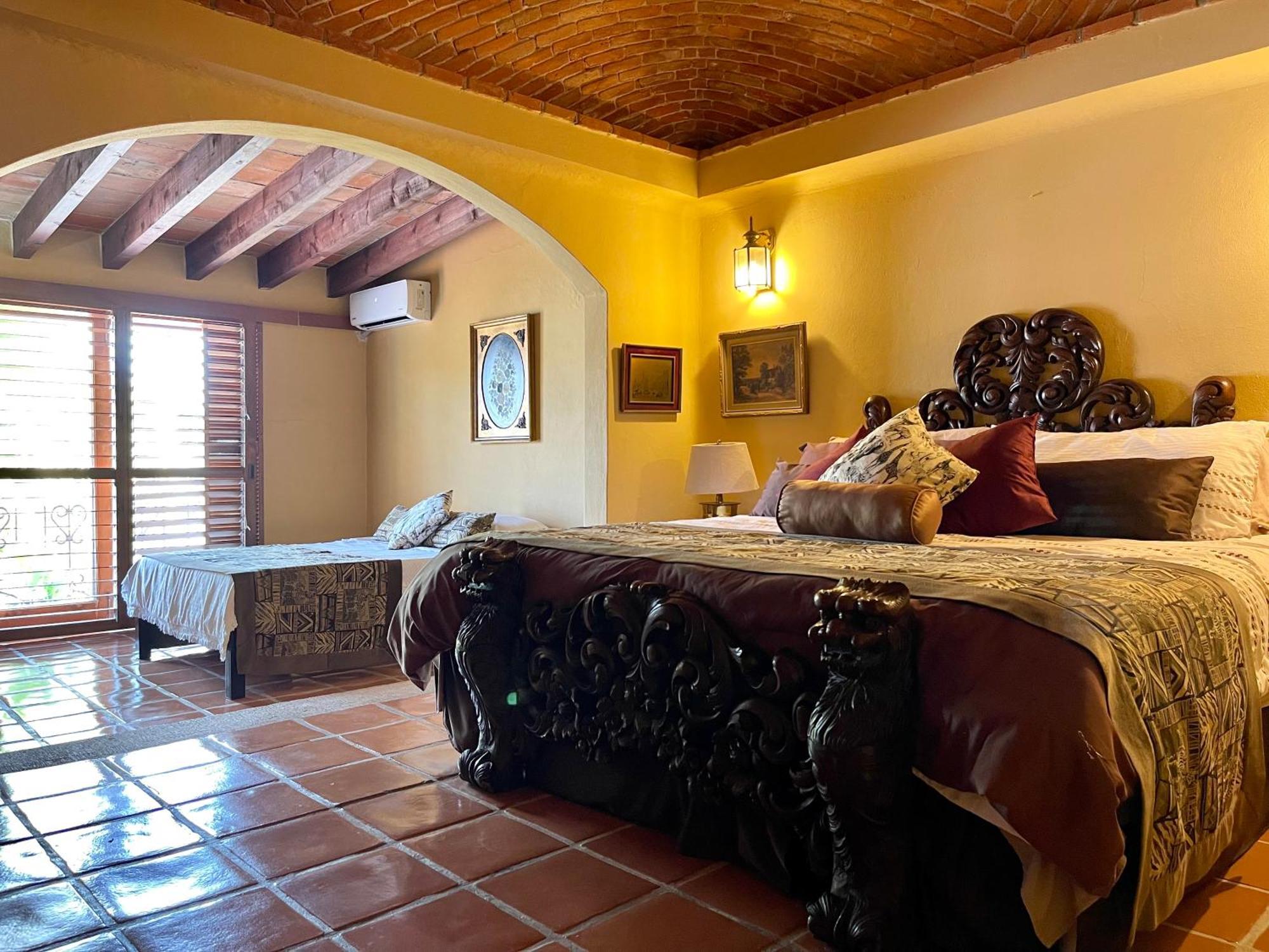 Сasa de vacaciones Mexican Style House In The Zone By Solmar