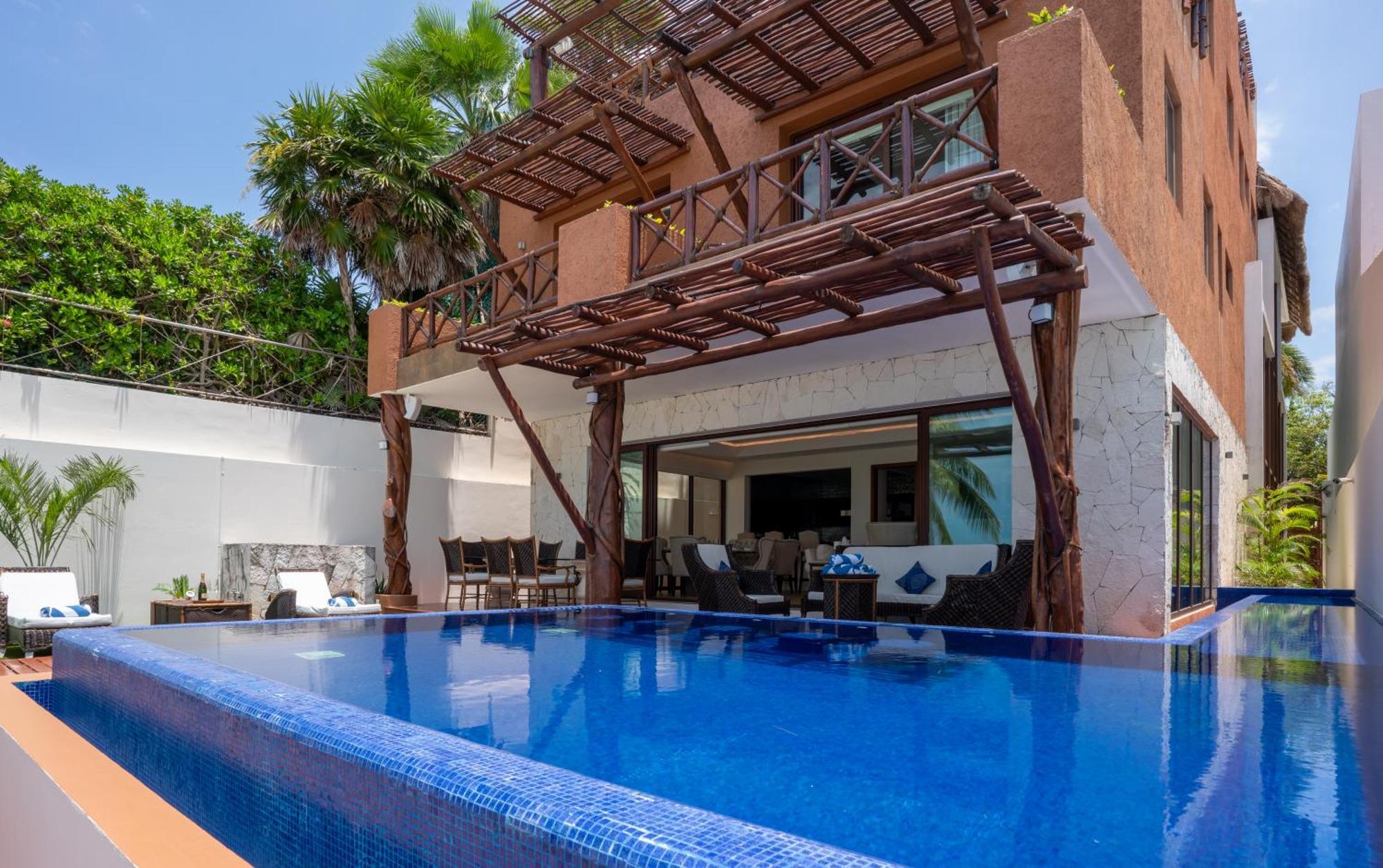6br Beachfront Private Luxury By Solmar