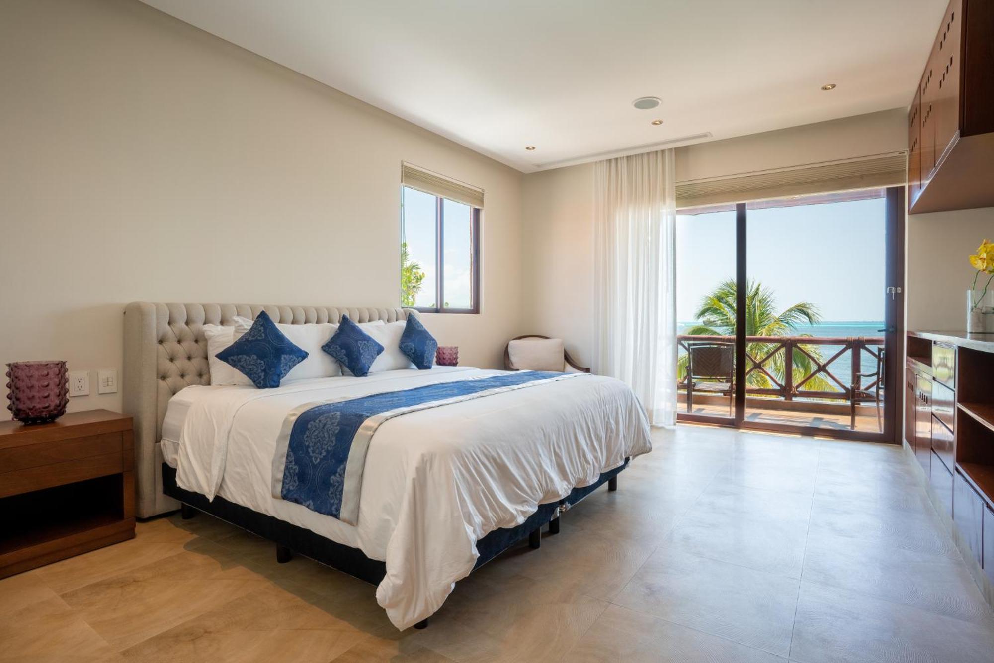 Villa 6br Beachfront Private Luxury By Solmar