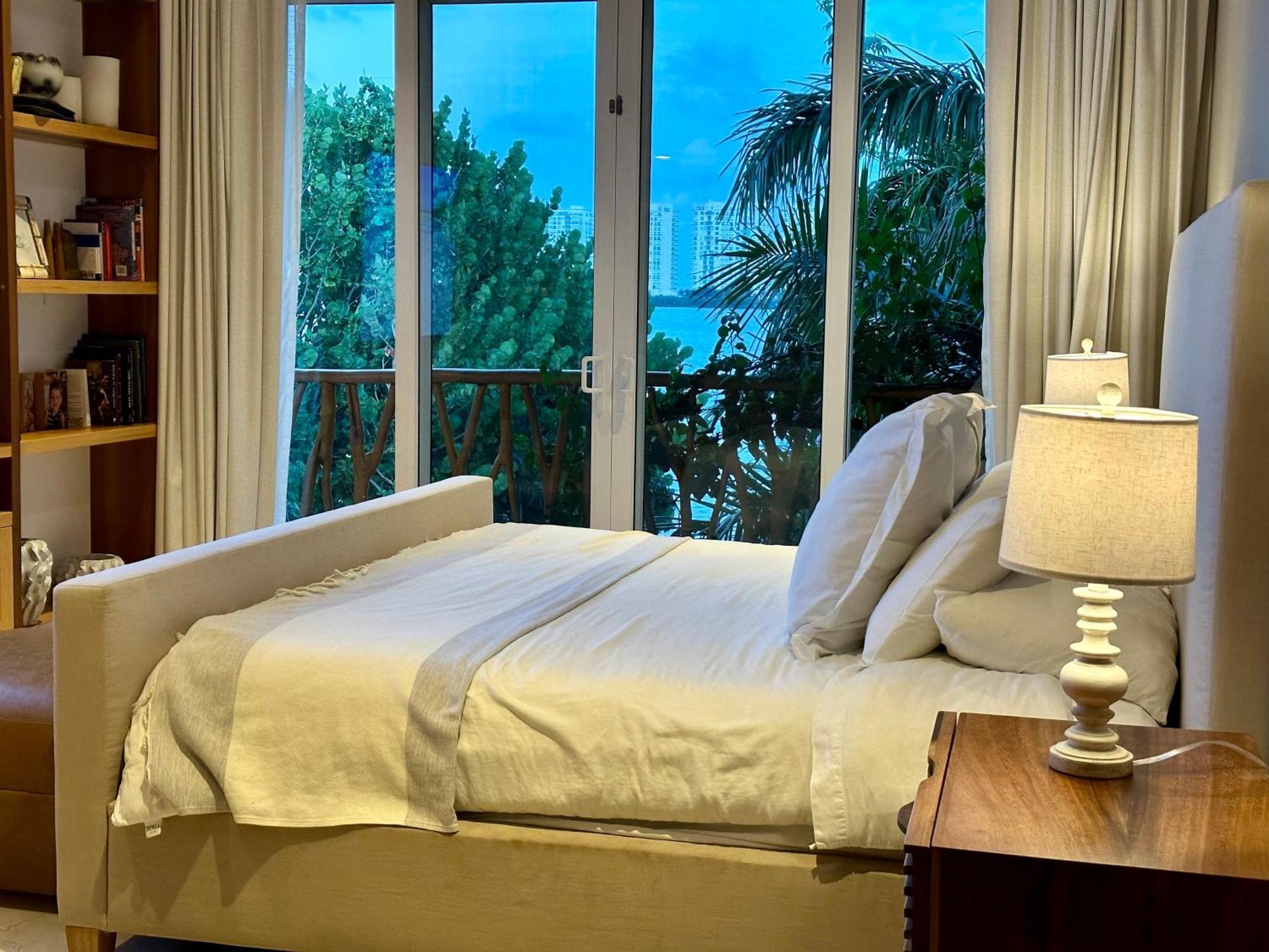 4br Lakefront With Private Pool By Solmar Cancún